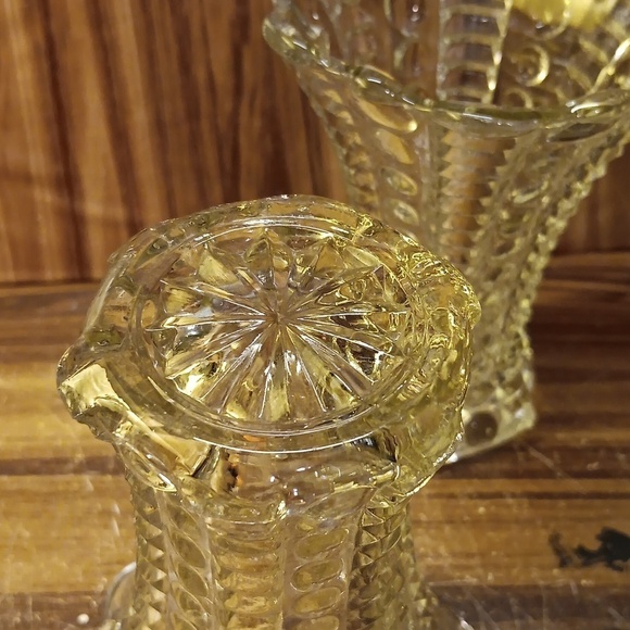 Vintage mcm Indiana Glass Mayflower pattern bases - Picture 4 of 5